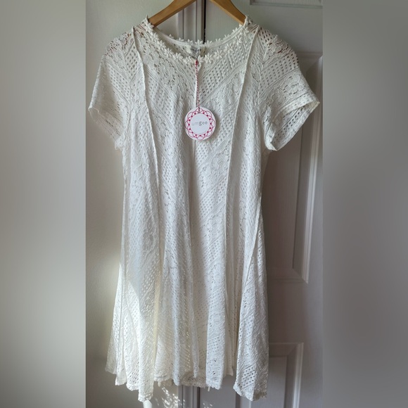 Umgee Dresses & Skirts - NWT Umgee Lace Dress 💐